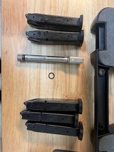 SMITH & WESSON M&P40 PRO WITH C.O.R.E .40 S&W - 2 of 3