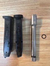 SMITH & WESSON M&P40 PRO WITH C.O.R.E .40 S&W - 3 of 3