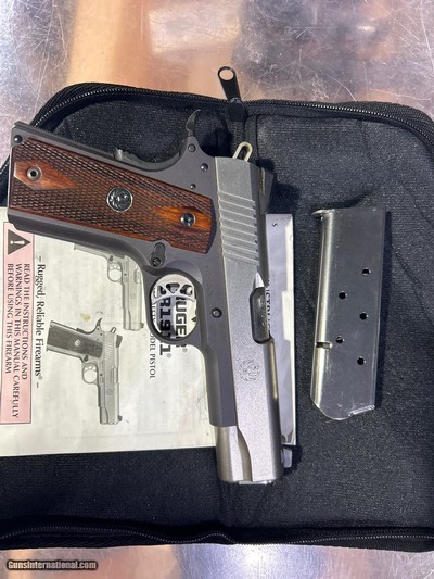 RUGER SR1911 LIGHTWEIGHT COMMANDER .45 ACP