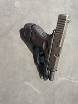 GLOCK 27 .40 S&W - 2 of 3
