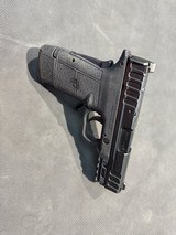 SMITH & WESSON EQUALIZER 9MM LUGER (9x19 PARA) - 2 of 3
