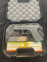 GLOCK G19 GEN 5
9MM LUGER (9x19 PARA)