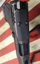 SMITH & WESSON PERFORMANCE CENTER M&P9 METAL CARRY COMP 9MM LUGER (9X19 PARA) - 3 of 3