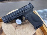 SMITH & WESSON M&P 2.0 9MM LUGER (9x19 PARA) - 2 of 2