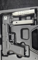 SPRINGFIELD ARMORY XD-4 SERVICE 9MM LUGER (9X19 PARA) - 1 of 3