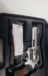RUGER SP101 .327 FEDERAL MAG