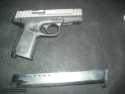 SMITH & WESSON SD40 VE .40 S&W