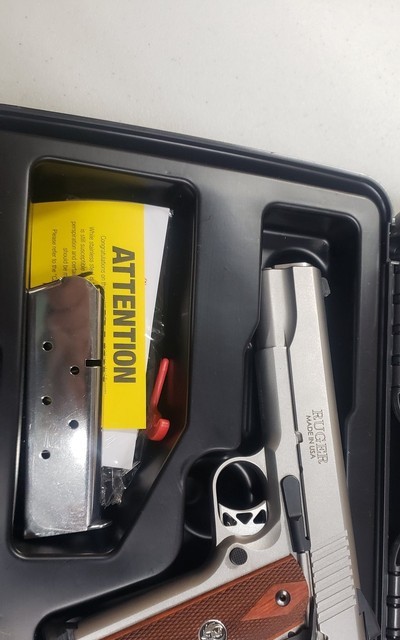 RUGER SR1911 STANDARD .45 ACP