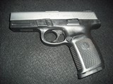 SMITH & WESSON SW40VE .40 S&W - 2 of 3