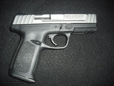 SMITH & WESSON SD40 VE .40 S&W