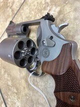 SMITH & WESSON
629-6 .44 MAGNUM - 2 of 3