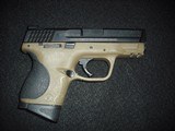SMITH & WESSON M&P40C .40 S&W - 1 of 3