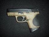 SMITH & WESSON M&P40C .40 S&W - 2 of 3
