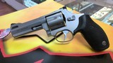 TAURUS TRACKER 627 .357 MAG