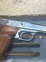 SMITH & WESSON MODEL 41 .22 LR - 2 of 3
