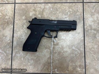 SIG SAUER P220 .45 ACP