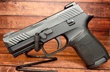 SIG SAUER P320 CARRY 9MM LUGER (9x19 PARA) - 1 of 3