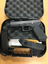 GLOCK G22 GEN 3 .40 S&W - 1 of 3