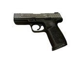 SMITH & WESSON SD40 VE .40 S&W - 2 of 3