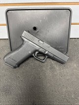 GLOCK G17 9MM LUGER (9x19 PARA) - 2 of 3