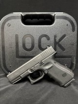 GLOCK G23 GEN 4 .40 S&W - 1 of 3