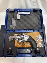 SMITH & WESSON 686-6 .357 MAG - 1 of 3