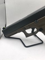 GLOCK G22 GEN 4 .40 CALIBER - 2 of 3