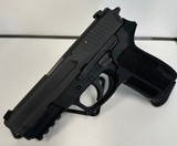 SIG SAUER SP2022 9MM LUGER (9x19 PARA)