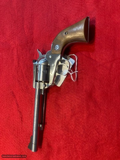 RUGER SINGLE SIX .22 WMR