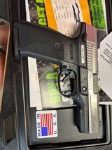 RUGER SR9 9MM LUGER (9x19 PARA) - 2 of 3