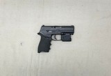 SIG SAUER P320 Compact .40 S&W - 2 of 3