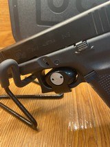 GLOCK 17 GEN 5 9MM LUGER (9X19 PARA) - 2 of 3
