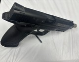 SMITH & WESSON M&P22 12 ROUND THREADED BARREL .22 LR - 3 of 3