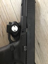 GLOCK 17 GEN 5 9MM LUGER (9x19 PARA)
