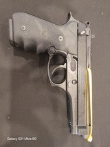 BERETTA 92FS 9MM LUGER (9X19 PARA)