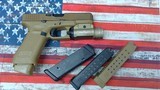GLOCK G19X - Streamlight TLR-1 9MM LUGER (9x19 PARA) - 2 of 3