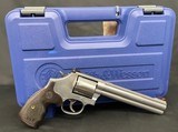SMITH & WESSON 686 PLUS 3-5-7 MAGNUM SERIES .357 MAG - 1 of 3