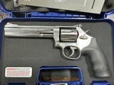 SMITH & WESSON 686 PLUS .357 MAG - 1 of 2
