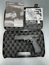 SIG SAUER Mosquito .22 LR - 1 of 3