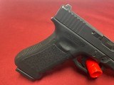 GLOCK 17 G17 FULL SIZE GEN 3 9MM 9MM LUGER (9x19 PARA) - 2 of 3