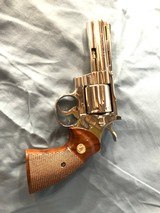 COLT PYTHON
.357 MAG - 2 of 3