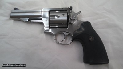 RUGER REDHAWK .44 MAGNUM
