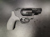 SMITH & WESSON BODYGUARD .38 SPL - 2 of 2