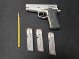 SMITH & WESSON MODEL 910S 9MM LUGER (9x19 PARA)