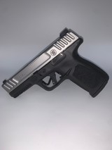 SMITH & WESSON SD9 2.0 9MM LUGER (9x19 PARA)