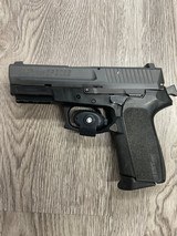 SIG SAUER SP2022 9MM LUGER (9x19 PARA) - 1 of 3