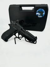 SIG SAUER Mosquito .22 LR - 1 of 3