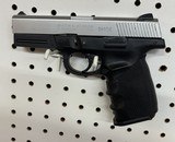 SMITH & WESSON SW40VE .40 S&W - 2 of 3