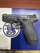 SMITH & WESSON BODYGUARD 2.0 NMS .380 ACP - 2 of 3