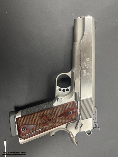 SPRINGFIELD ARMORY 1911 RANGE OFFICER .45 ACP